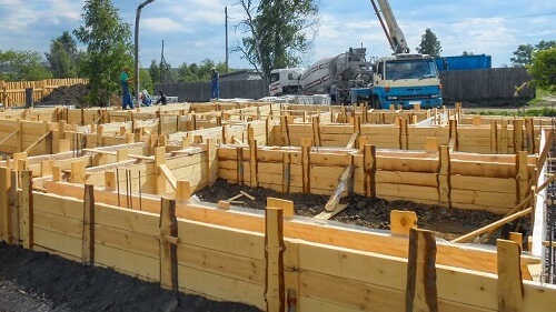 Ленточный фундамент для дома в Слуцке